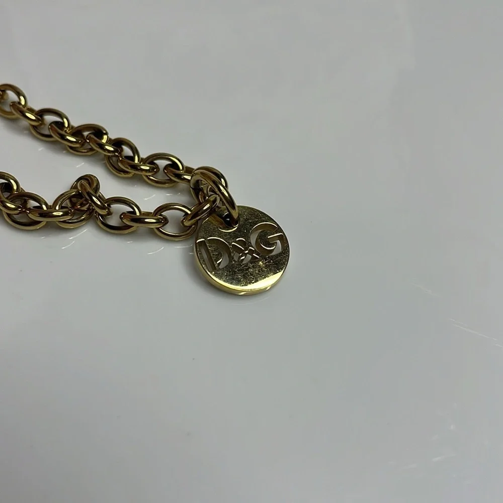 D&G VINTAGE GOLD TOGGLE NECKLACE